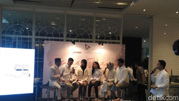 7 Artis Nasional Resmi Luncurkan Tour & Travel Baru