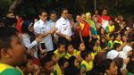 Potret Aksi Anies-Sandi di Minggu Pertama Kerja