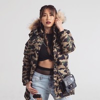 Pada 8 Maret 2019, putra Bambang Trihatmodjo dan Halimah Agustina Kamil, Aditya Trihatmodjo, menikahi kekasihnya Kezia Toemion setelah berpacaran selama sembilan tahun. Kezia merupakan anak dari mantan Kepala BKPM Indonesia periode 2001- 2005. Ia juga seorang pebisnis yang sukses dengan brand kecantikan ESQA Cosmetics. Foto: Dok. Instagram/keziatoemion