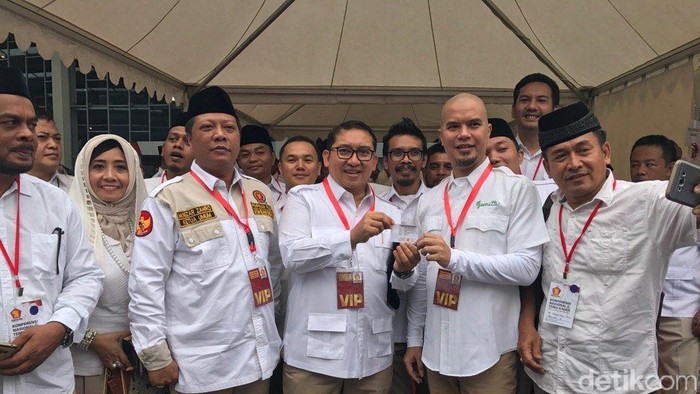 Ahmad Dhani Resmi Jadi Kader Gerindra