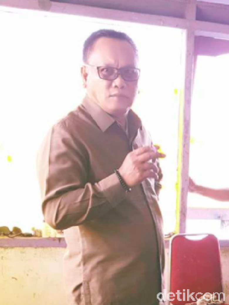 Cekcok soal WIL sebelum Istri Ketua DPRD Kolaka Utara Tikam Suami Cekcok soal WIL sebelum Istri Ketua DPRD Kolaka Utara Tikam Suami