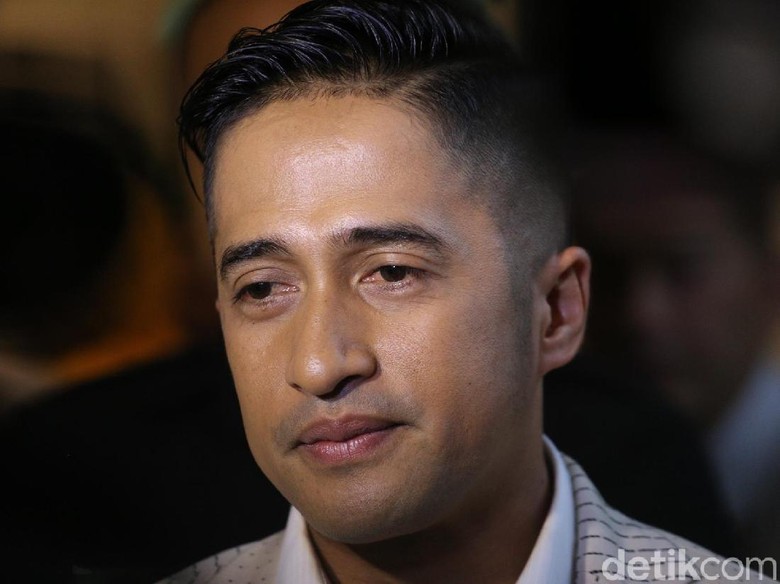 Irfan Hakim Cerita tentang Sang Ayah yang Sedang Sakit Irfan Hakim Cerita tentang Sang Ayah yang Sedang Sakit