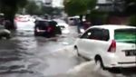 Foto: Jakarta Selatan Terkepung Banjir Usai Diguyur Hujan Deras