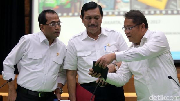 Menkominfo Janji Tegas Blokir Konten Porno di Twitter dkk