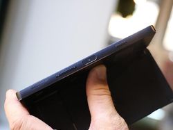 Inilah Android Lipat Pertama di Dunia, Norak Atau Hebat?