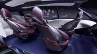 Fungsi layar sentuh diposisikan di sekitar kursi pengemudi dan penumpang. Foto: dok. Toyota