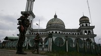 Kematian Hapilon dan Omarkhayam Maute dianggap sebagai kemenangan besar bagi militer Filipina, yang selama ini dianggap lamban dalam membersihkan Marawi dari militan pro-ISIS yang menduduki kota itu selama lima bulan terakhir.