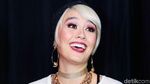Gold Lady! Agnez Mo yang Makin Menawan