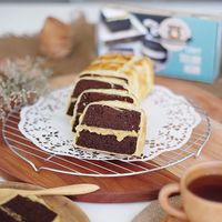 Mau Cicip Bolu dan Brownies Unik dengan Isian Telur Asin? 