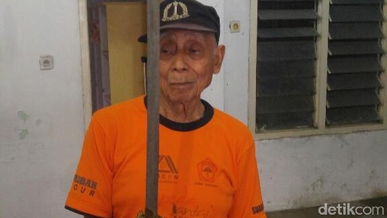 Penampakan Katana Warisan Sayuto, Jagal Tentara Jepang di Semarang Penampakan Katana Warisan Sayuto, Jagal Tentara Jepang di Semarang