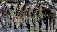 Maka dari itu, kita patut berbahagia masih mempunyai Pancasila sebagai dasar negara. Karena Pancasila telah terbukti mampu melawan ideologi kaum ekstremis, termasuk ISIS. Selama kita masih berpegang teguh kepada Pancasila, maka kita masih mempunyai harapan untuk membentengi negeri ini dari infiltrasi ideologi transnasional, khususnya ISIS, al-Qaeda, dan lain-lain. Erik De Castro/REUTERS.
