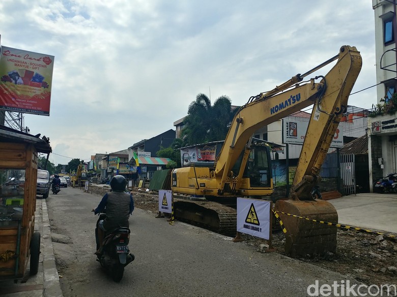 Pemkot Bandung Mulai Kerjakan Tol Air Pagarsih Pemkot Bandung Mulai Kerjakan Tol Air Pagarsih