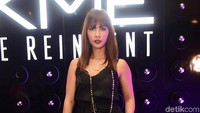 Nadia tampil dengan busana serba hitam. Pool/Noel/detikFoto.