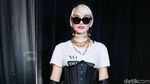 Gold Lady! Agnez Mo yang Makin Menawan