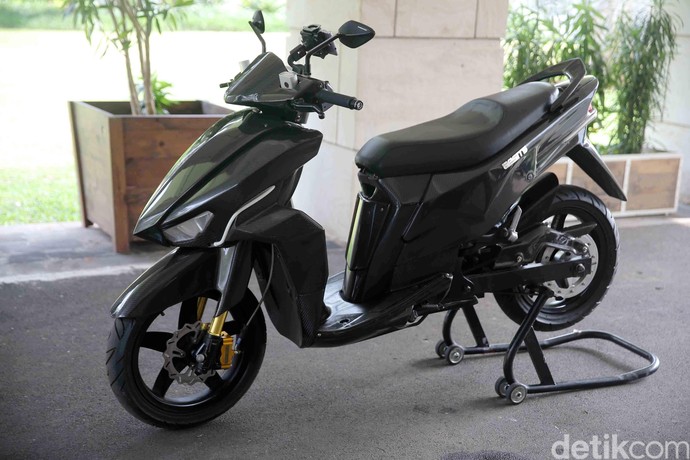  Motor  Listrik  di  Dunia  Lebih Keren Mana 