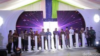 Nantinya Mal Ciputra CitraRaya Tangerang ini terdiri dari 6 lantai dan merupakan bagian dalam pengembangan tahap pertama kawasan Central Business District (CBD) CitraRaya seluas 164.075 m2 gross floor area. 