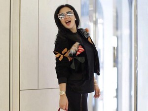 Syahrini Siap Hadir di Sidang First Travel