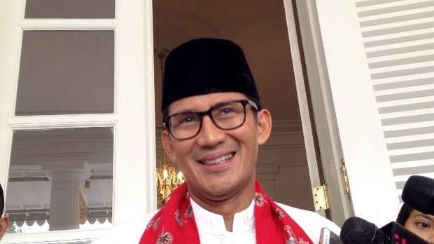  Sandiaga mengaku mendapat tugas khusus untuk menyelesaikan proyek infrastruktur dari Anies. 