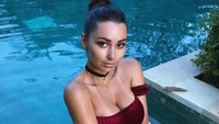 Bahkan konon kabarnya ada andil Cristiano Ronaldo yang memperkenalkan James dengan Helga. James bercerai pada Juli lalu, padahal ia dan Daniela selalu tampil mesra. Foto: Instagram/helga_model