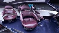 Display memungkinkan pengemudi dan penumpang mengakses informasi secara bebas. Foto: dok. Toyota