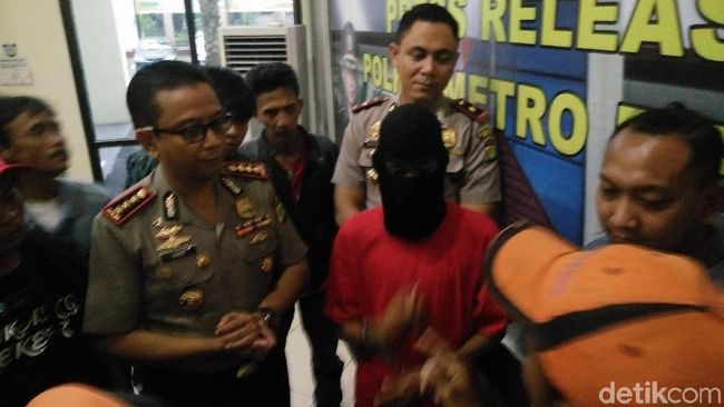 Film Posesif Di Bekasi | pelaku sodomi di bekasi terinspirasi film porno Film Posesif Di Bekasi | pelaku sodomi di bekasi terinspirasi film porno