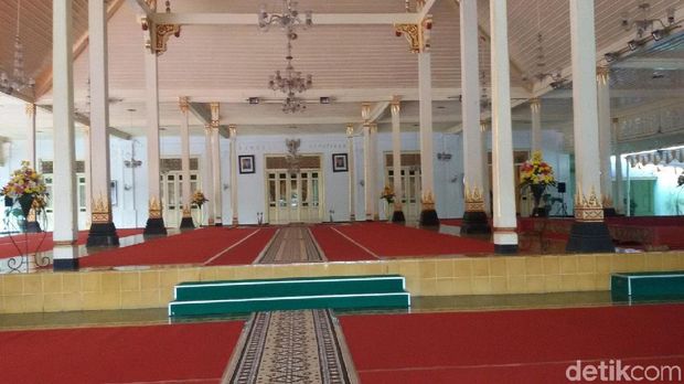 Bangsal Kepatihan Kantor Gubernur DIY
