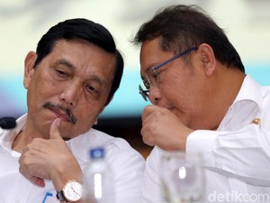 Taksi Online Dikasih Stiker, Menkominfo Bingung Tak Habis Pikir