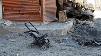 Raqqa merupakan salah satu kota penting di Suriah. Sebelum dikuasai ISIS, Raqqa terlihat sangat indah, hijau, dan warganya tampak makmur. Kini, kota tersebut menjadi lumpuh dan porak-poranda layaknya kota hantu. Erik De Castro/REUTERS.