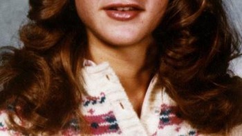 Penampilan masa mudanya yang jelita membuat Bill Gates kepincut. Foto: Facebook