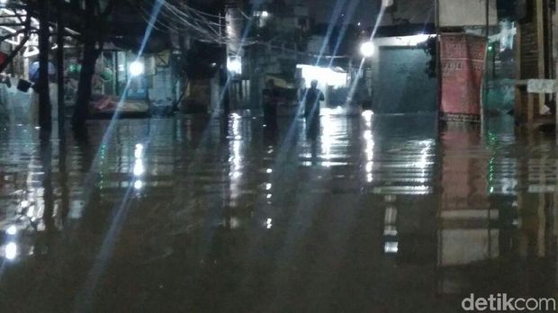 Banjir di Kemang Utara, Lalin Macet Total