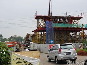 Terancam Molor, Begini Penampakan Proyek Flyover di Cipinang Lontar