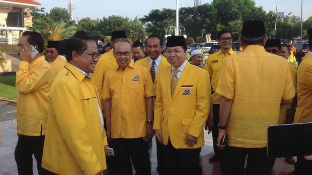 Tabur bunga dihadiri petinggi Golkar.