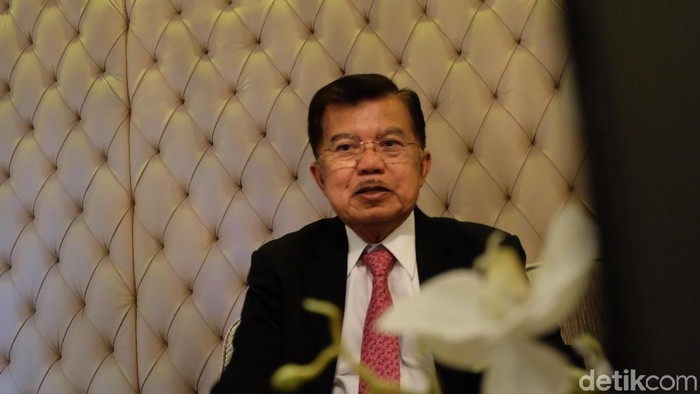 Diminta Jokowi, JK akan Jadi Saksi di Pernikahan Kahiyang-Bobby