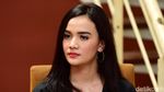 Dua Penampilan Damita Argoebie, Suka yang Mana?