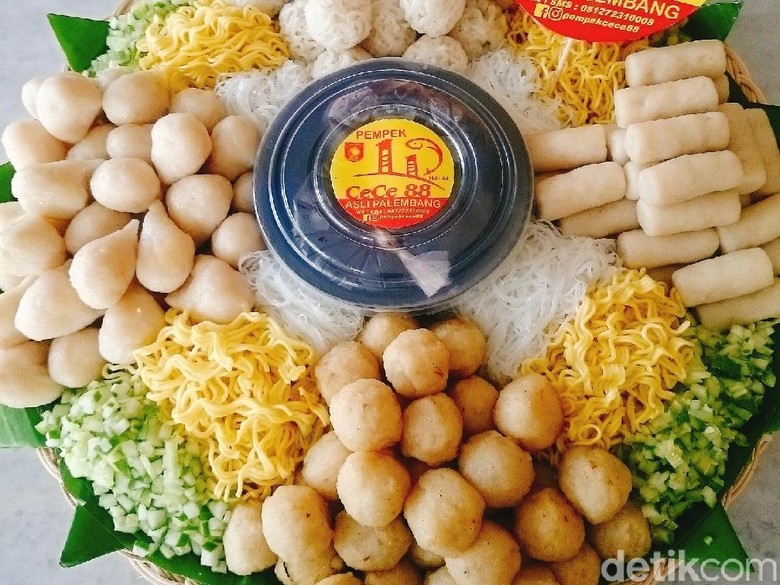Ekspor Pempek ke Luar Palembang Tembus 1 Ton/Hari Ekspor Pempek ke Luar Palembang Tembus 1 Ton/Hari