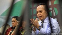 Syarief Hasan memberikan pemaparan.