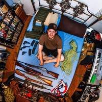 Proyek foto ini dibuat John untuk mempelajari bagaimana kehidupan kaum muda, khususnya yang lahir di tahun 80-an dan 90-an.  Foto: Dok. John Thackwray My Room Project