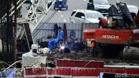 Beginilah suasana area pembangunan yang berada tepat diperempatan Matraman.