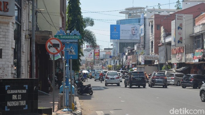 Mitos Jalan Karanggetas Cirebon Peruntuh Pejabat Angkuh