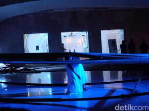 Pertunjukan Ayun Ambing Buka Pameran Seni Budaya Gendongan Bayi