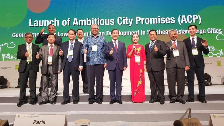 Wali Kota Tangerang Paparkan Program Kampung Iklim di Seoul Wali Kota Tangerang Paparkan Program Kampung Iklim di Seoul