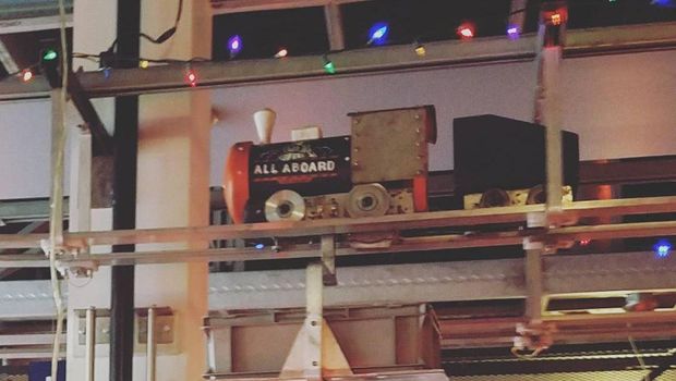 Kereta yang mengantar makanan (Instagram/Rsimmons1107)