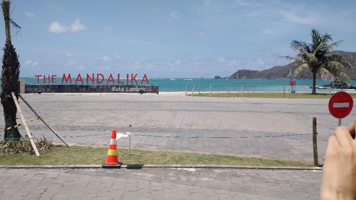 Presiden Joko Widodo resmikan KEK Mandalika.