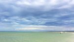 Foto: Bukan Pasir Putih, Pantai Ini dari Ribuan Kulit Kerang
