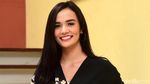 Dua Penampilan Damita Argoebie, Suka yang Mana?