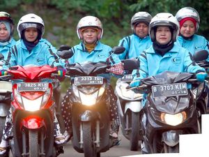 Ojek Wanita Lebih Enak Diajak Curhat