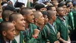 Massa Aksi 3 Tahun Jokowi-JK Injak-injak Kawat Berduri