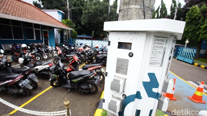 Pemerintah Siapkan Aturan Kendaraan Listrik, Ini Langkah PLN