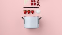 Mau buat adonan cake juga bisa. Bahannya antara lain strawberry, raspberry dan cherry. Yummy! Foto: Mikkel Jul Hvilshoj