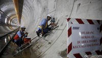 Jokowi juga tengah mengebut proyek MRT.
